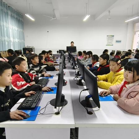 Computer Donations မှ Jiangsu Jutian ၏နေရောင်ခြည်ကိုမည်သို့ပြုလုပ်ခဲ့သနည်း။